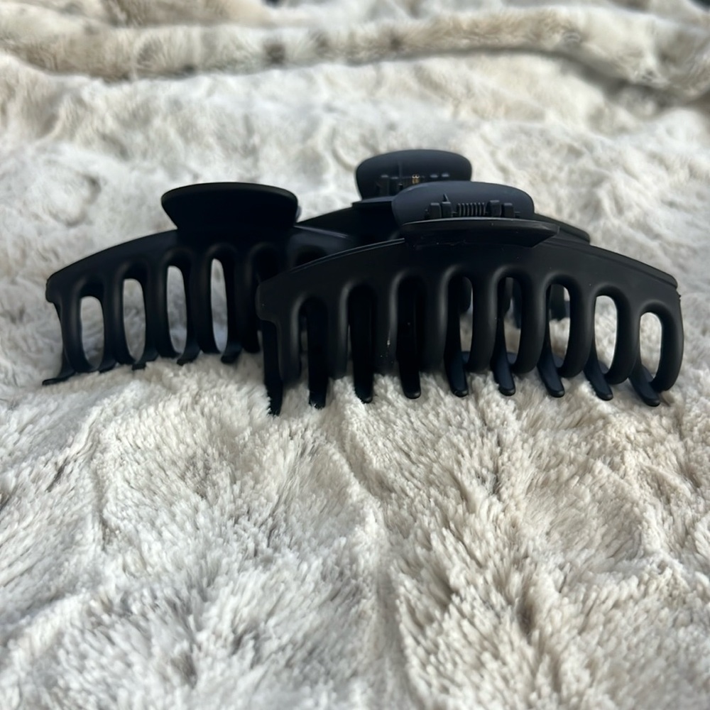 Hair clips. They are too small for my hair but are really good clips